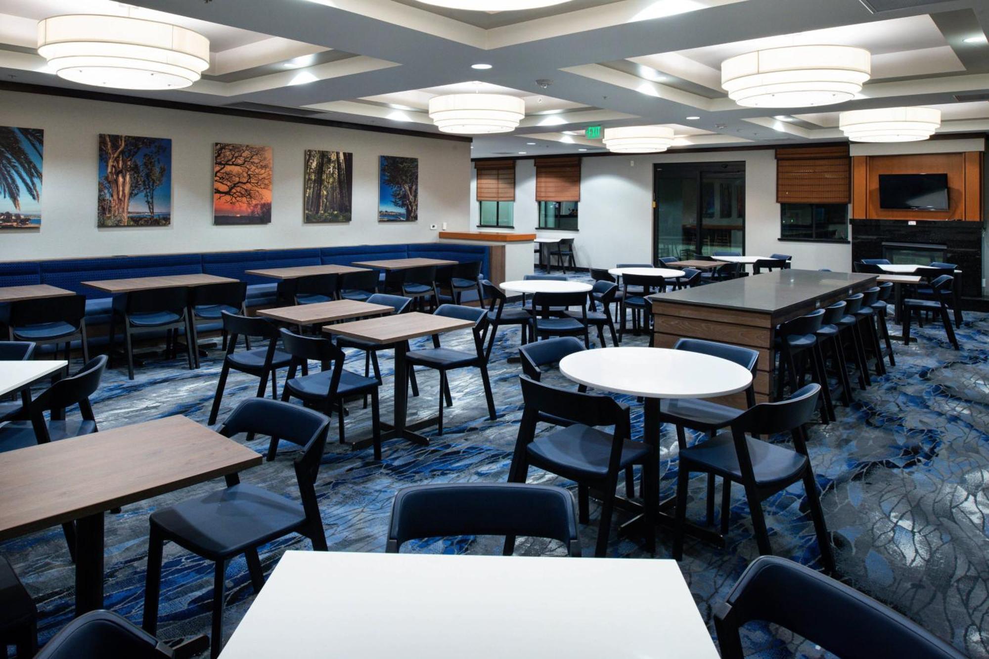 Fairfield Inn&suites Santa Cruz - 3* Capitola
